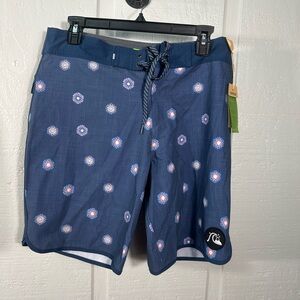 Quicksilver Men’s Blue Swim Trunks Size 30 NWT